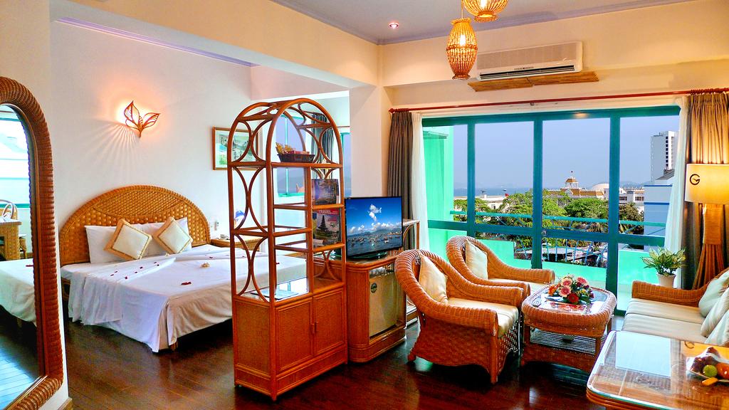 khách sạn 3 sao gần bãi biển nha trang-Green Hotel Nha Trang