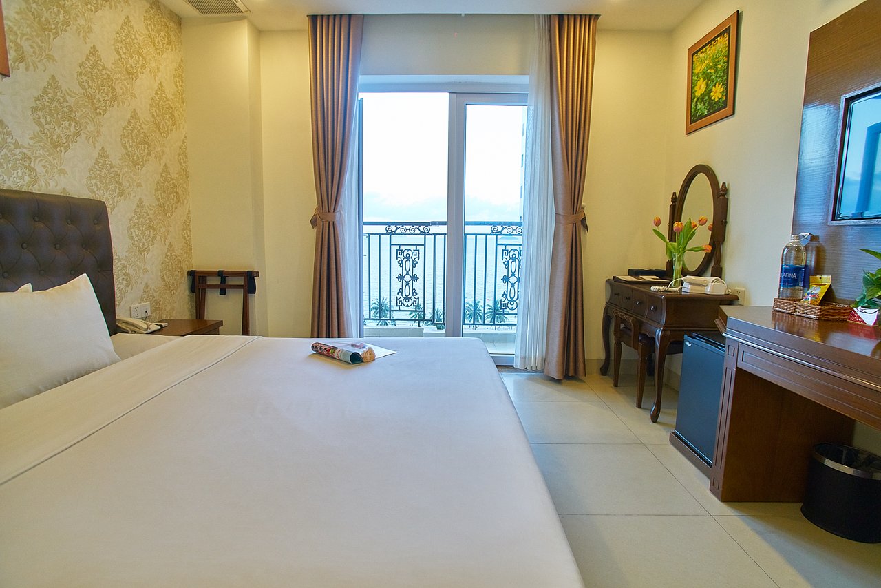 khách sạn nha trang 4 sao gần biển - Boss Hotel Nha Trang